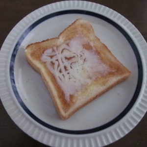 朝から幸せ♪　はちみつ練乳トースト！